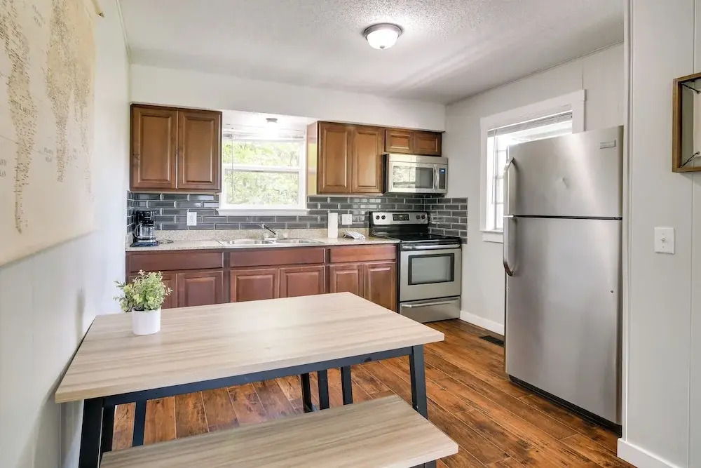 Tranquil Kimberling City Getaway w/ Community Pool