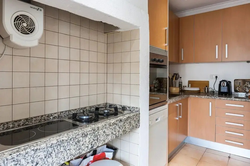 ALTIDO Charming 1BR Apt w/workspace in Sao Bento
