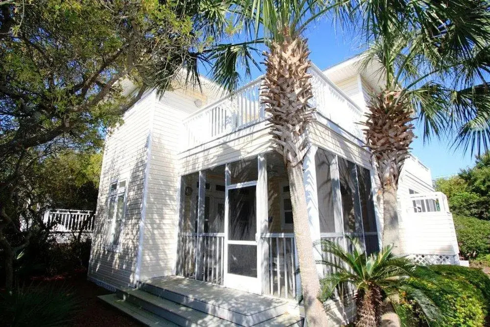 Sunday Cottage by Destin Getaways