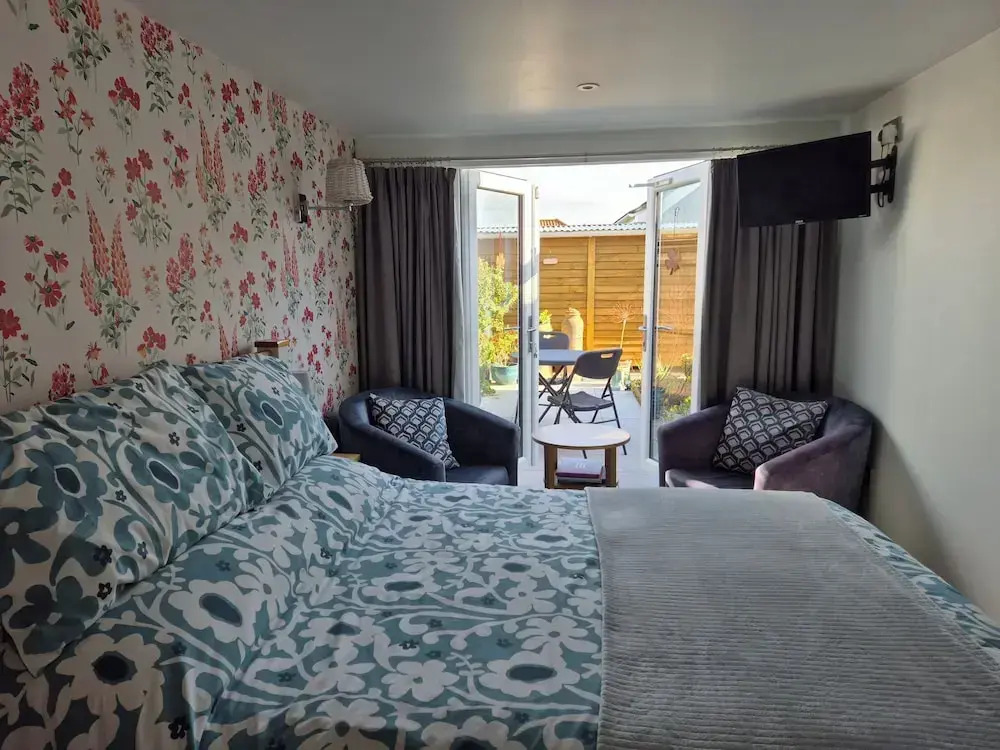 Flower Garden Studio in Sheringham- Cycle Friendly