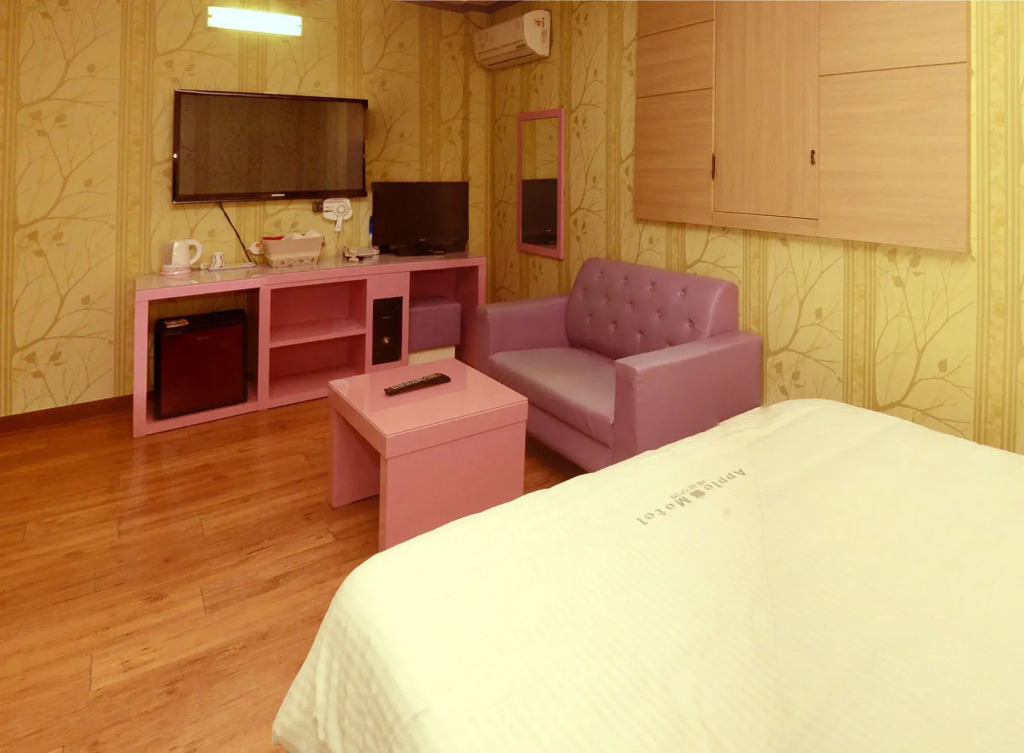 Apple House Mini Hotel