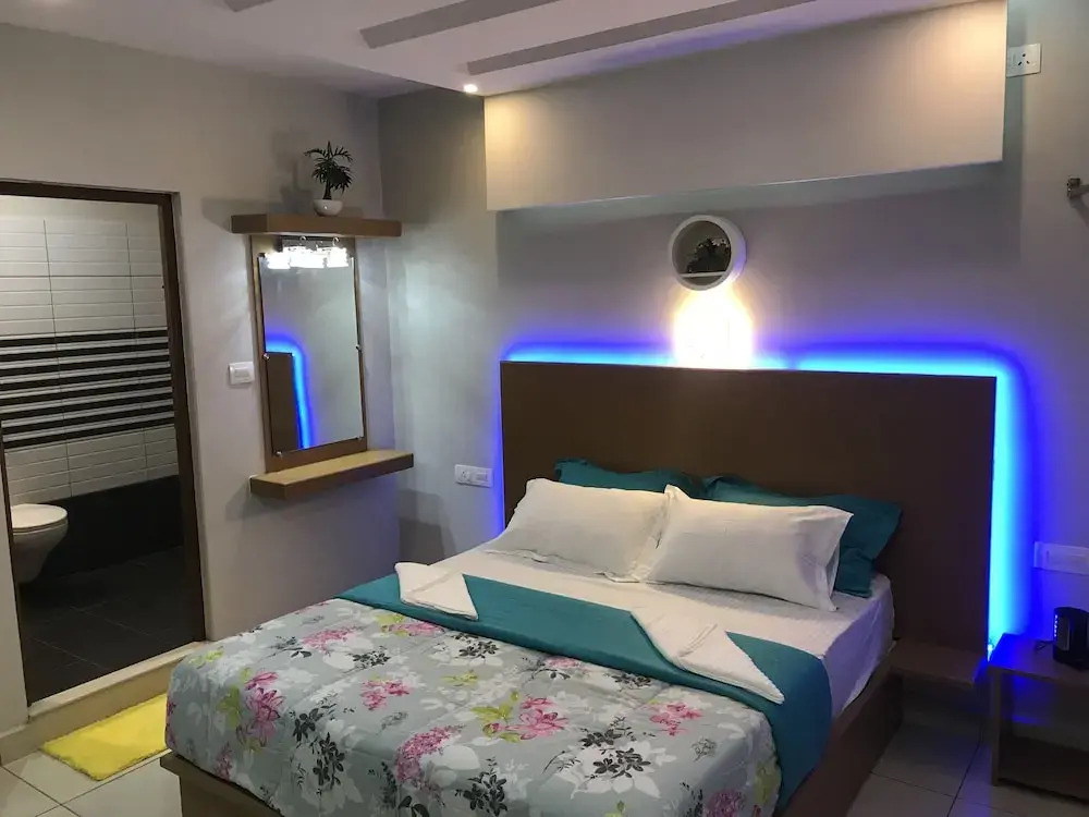 MehaKira Holiday Inn