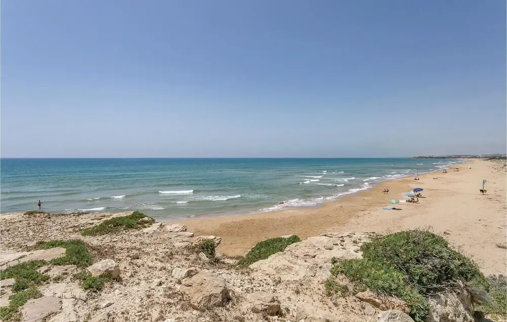 Amazing Home in Ispica With 3 Bedrooms and Wifi