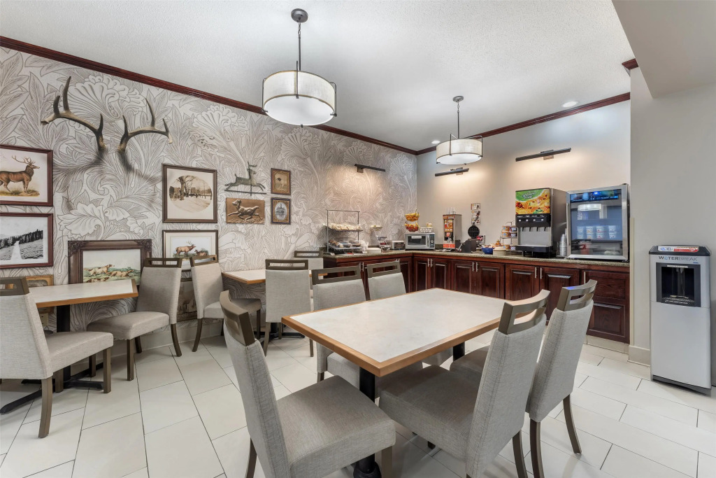 Best Western PLUS Executive Inn