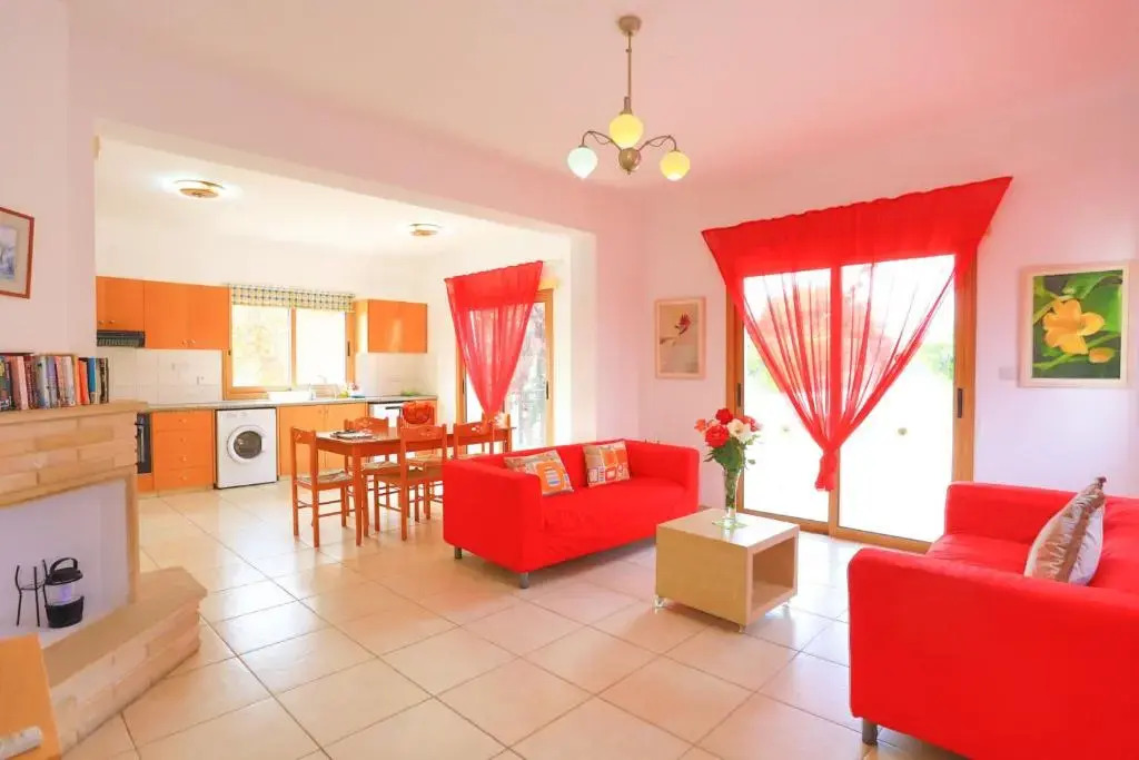Villa Ira Finiki