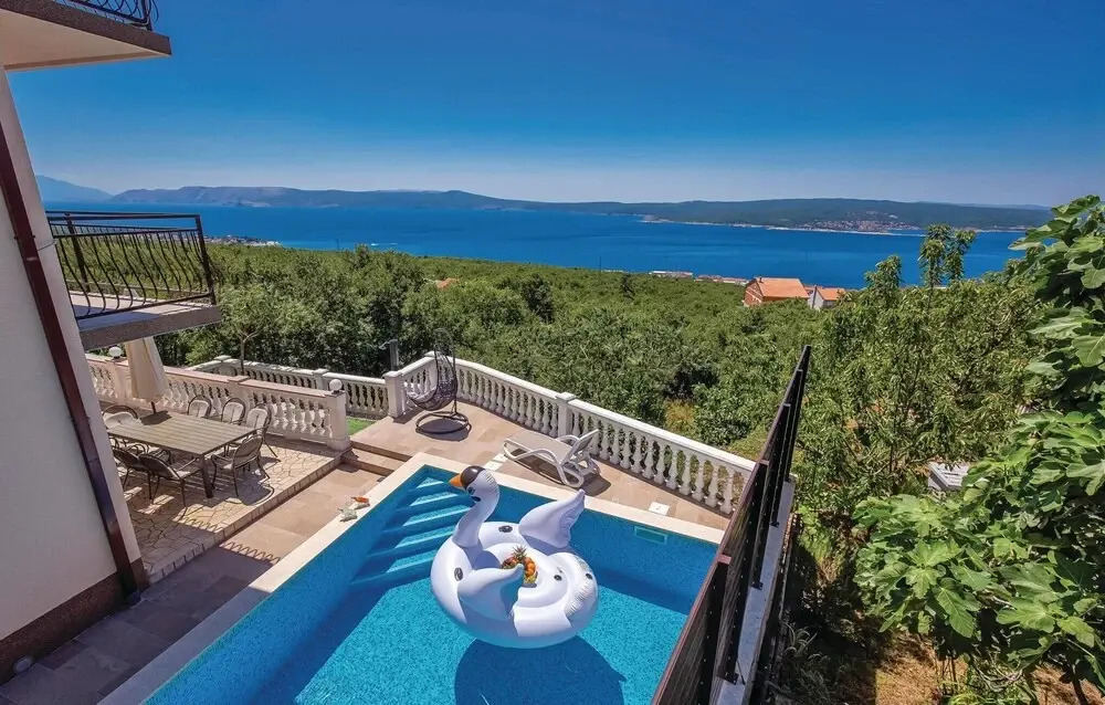 Cozy Apartment In Crikvenica