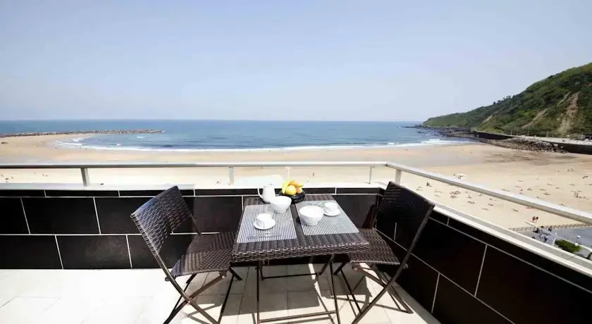 BayQuest | Zurriola Beach