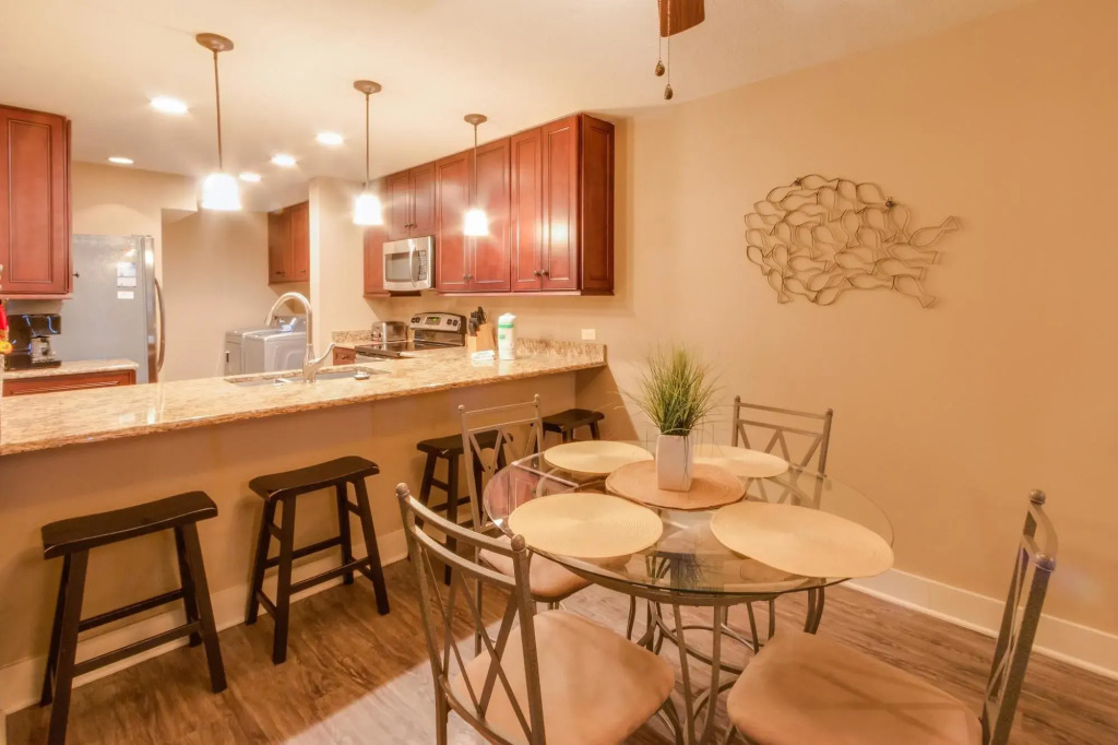 Edgewater Golf Villa 201