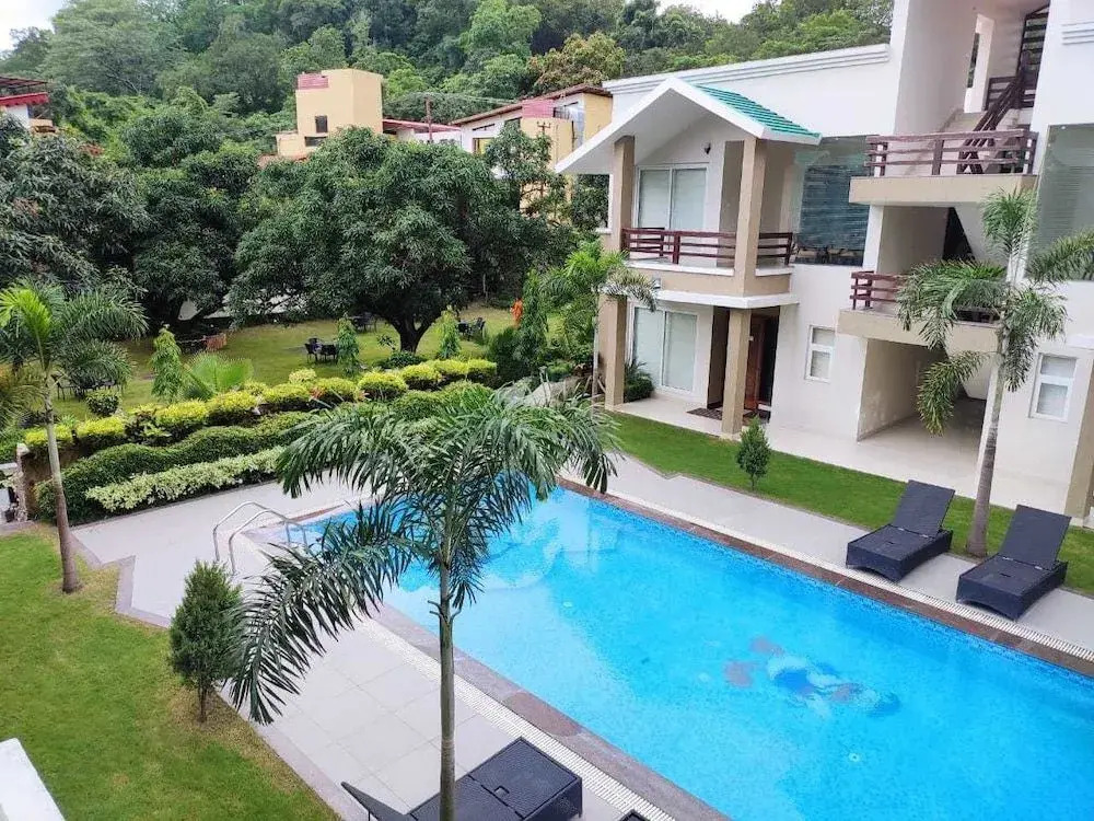 Maulik Mansion Resort