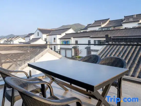 Yulu Leisure Holiday Villa