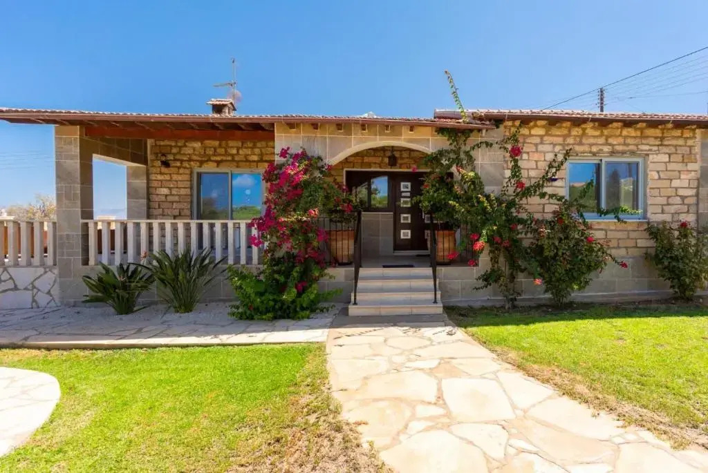 Theos Club Villas 3