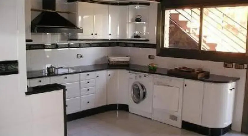 Villa Carrer Trinitat by HelloApartments