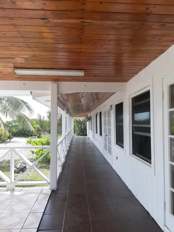 Salina Point Lodge