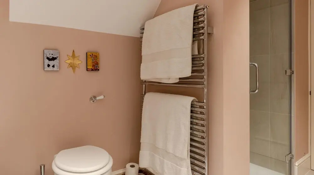 JOIVY Elegant 3-Bed Flat W/ Private Garden In Notting Hill