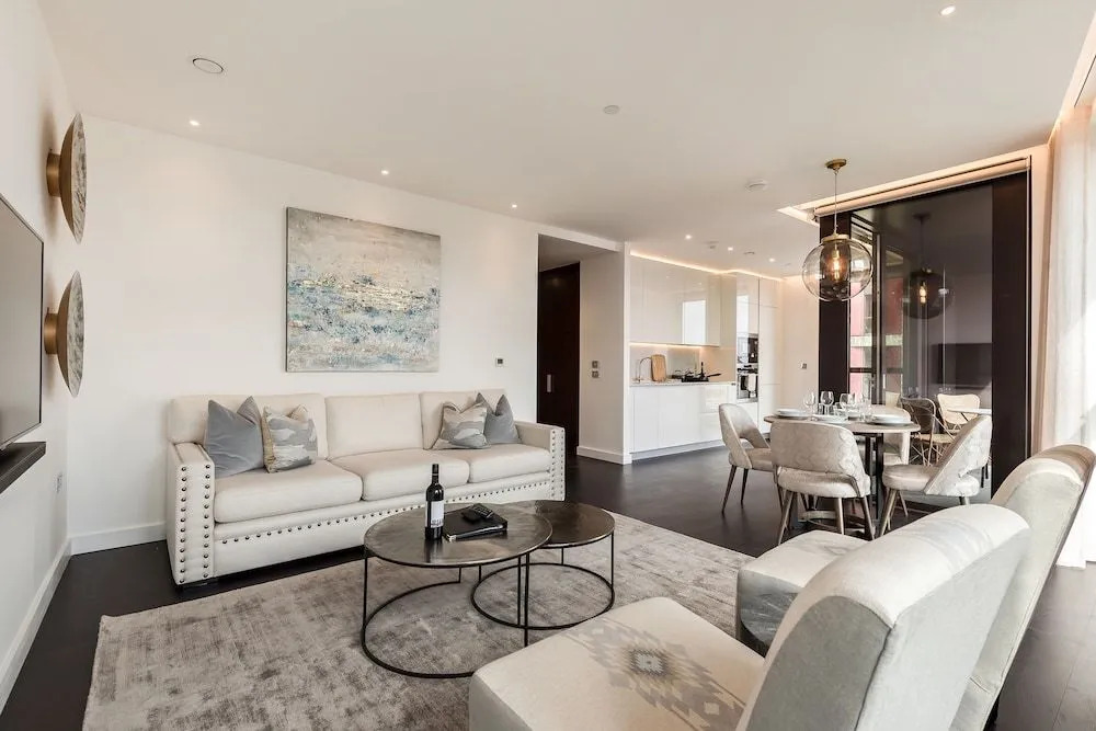 Thornes House Apartments