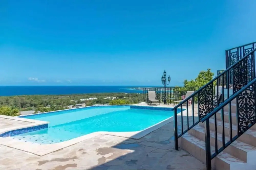Sosua Mountain top Ocean View Mansion Great for pa