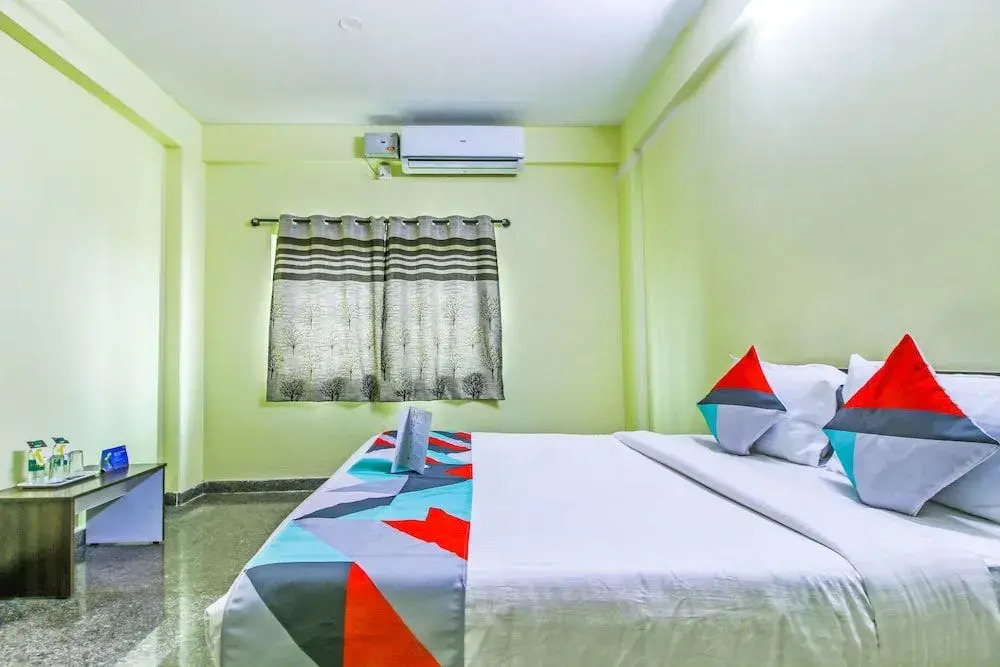 Sri Sai Suites By FabHotel