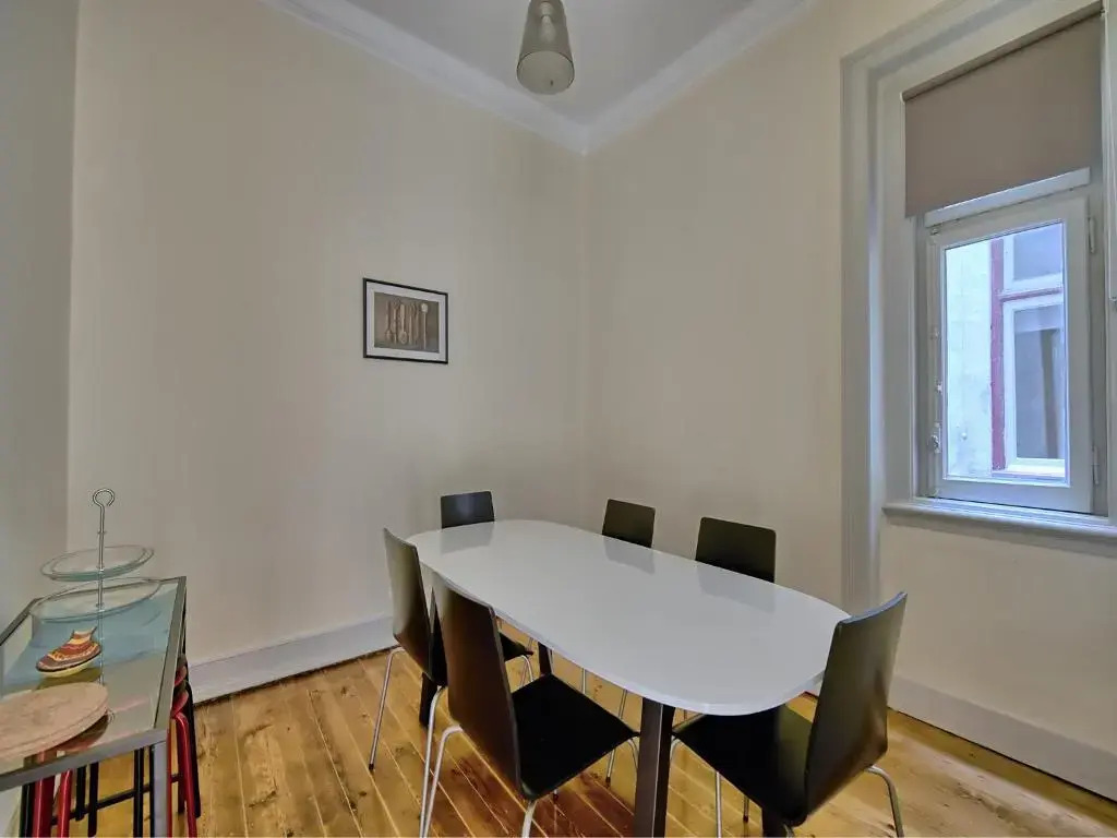 Almirante Reis Apartment