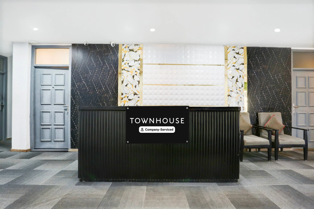 OYO Townhouse 76608 Vero