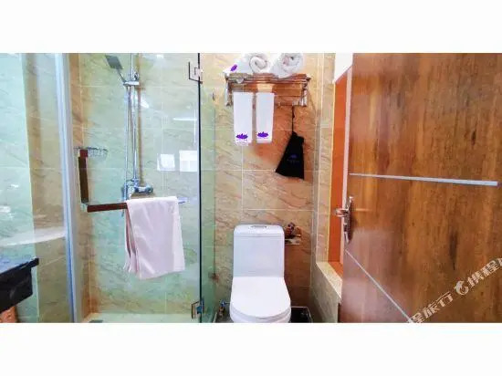 Jixiang Zilian Hotel