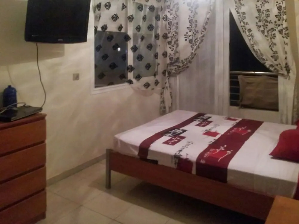 Spacious, 2-bedroom Apartment With Swimming Pool Access and Balcony in