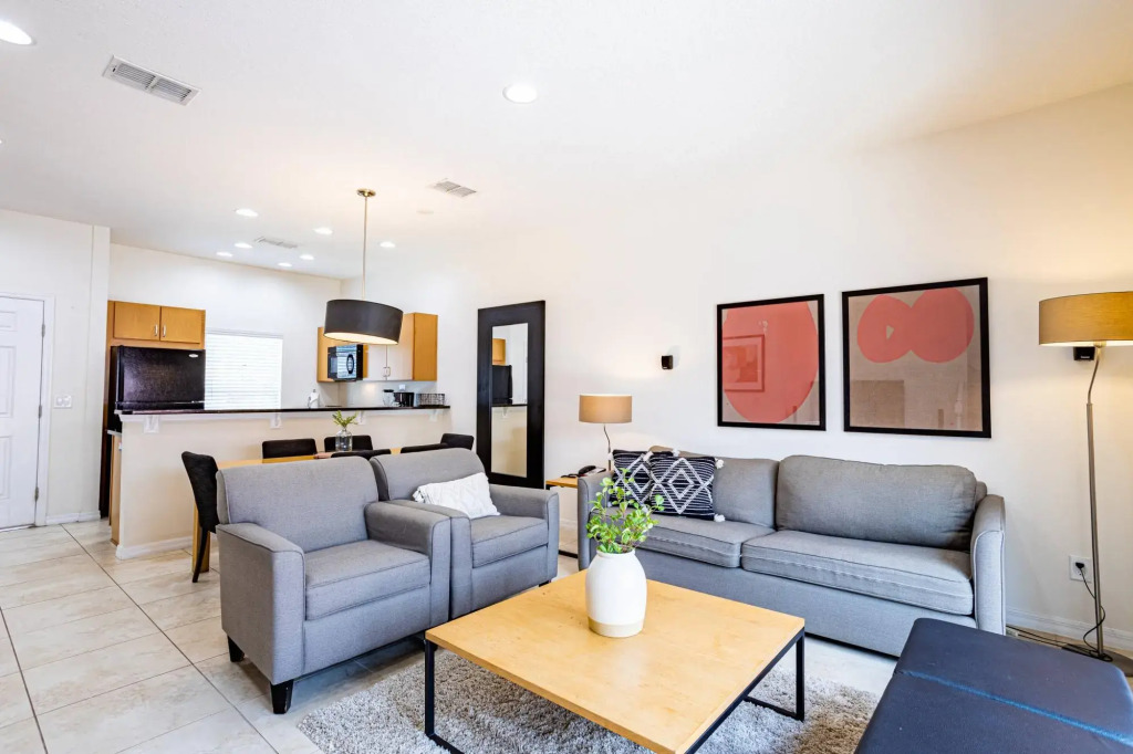 Cozy Home with Hot Tub at Encantada 302