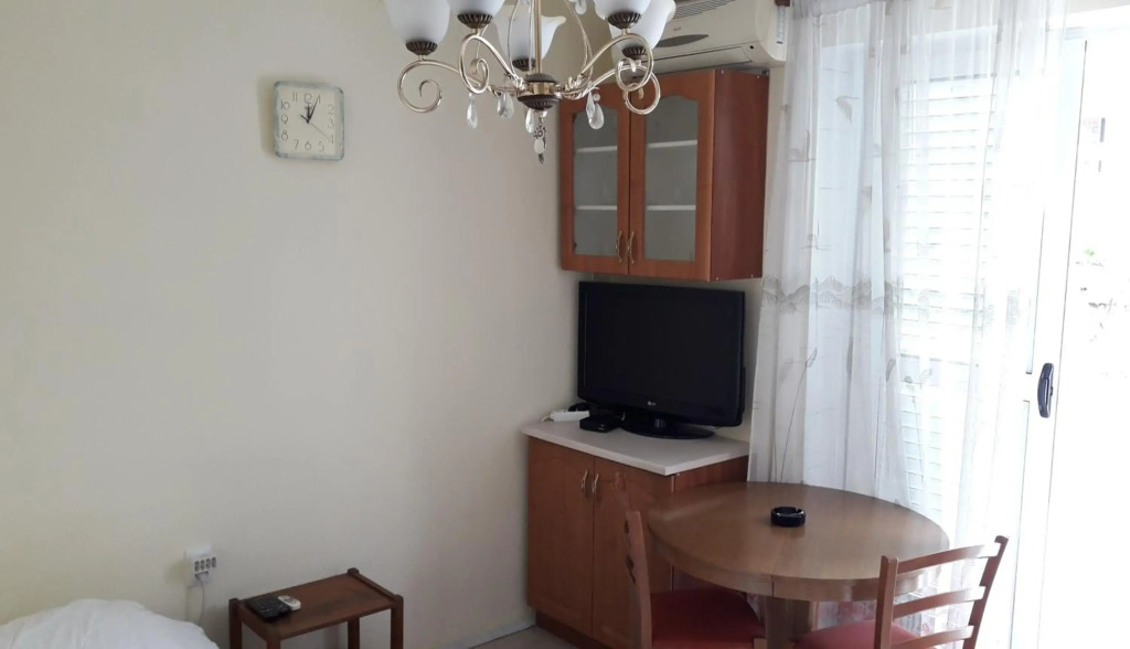Studio near the airport Tivat