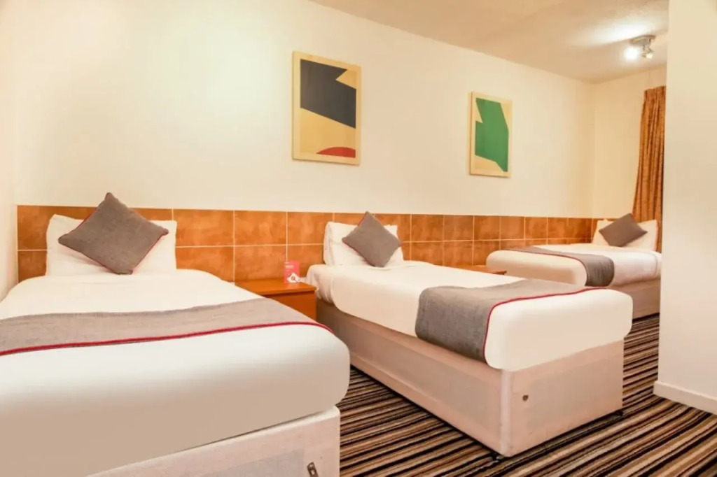 Cardiff Riverside Hotel by Belvilla