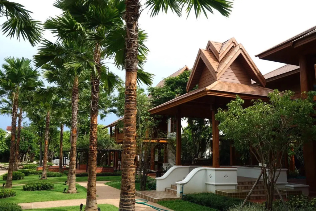 Vanasin Residence