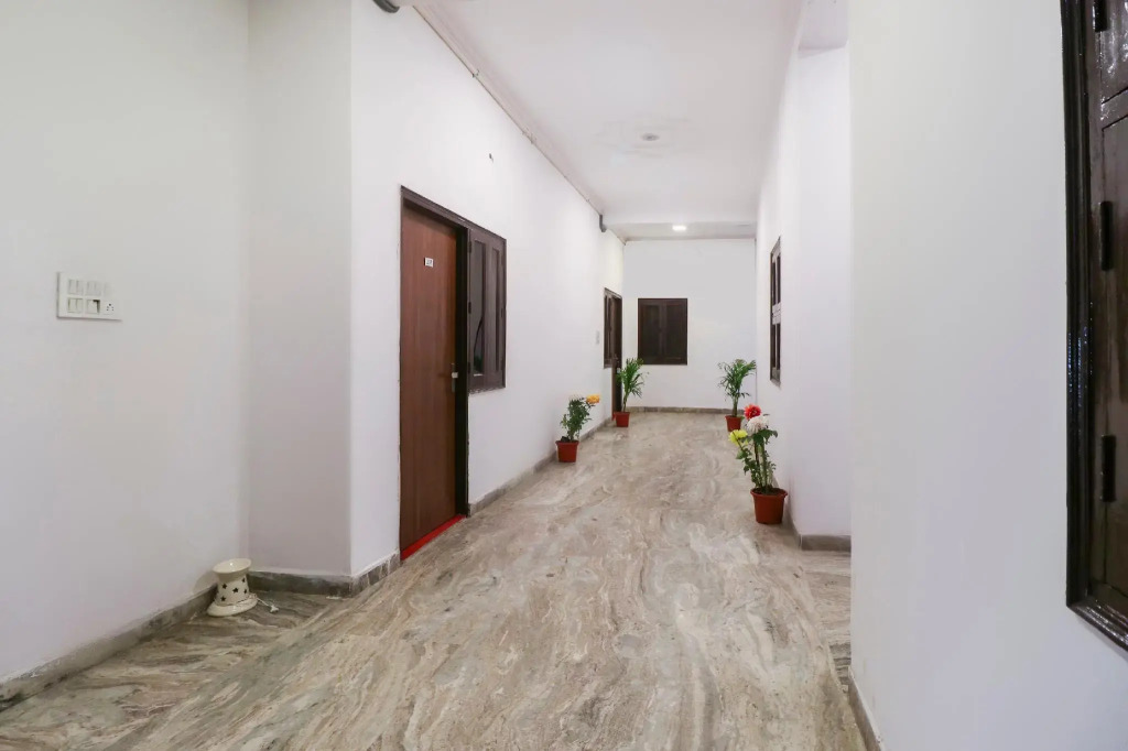 OYO Flagship 71036 Hotel Monarch Paradise