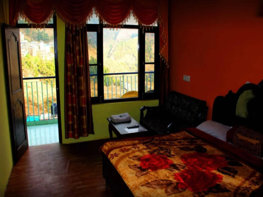 Hotel Pink House