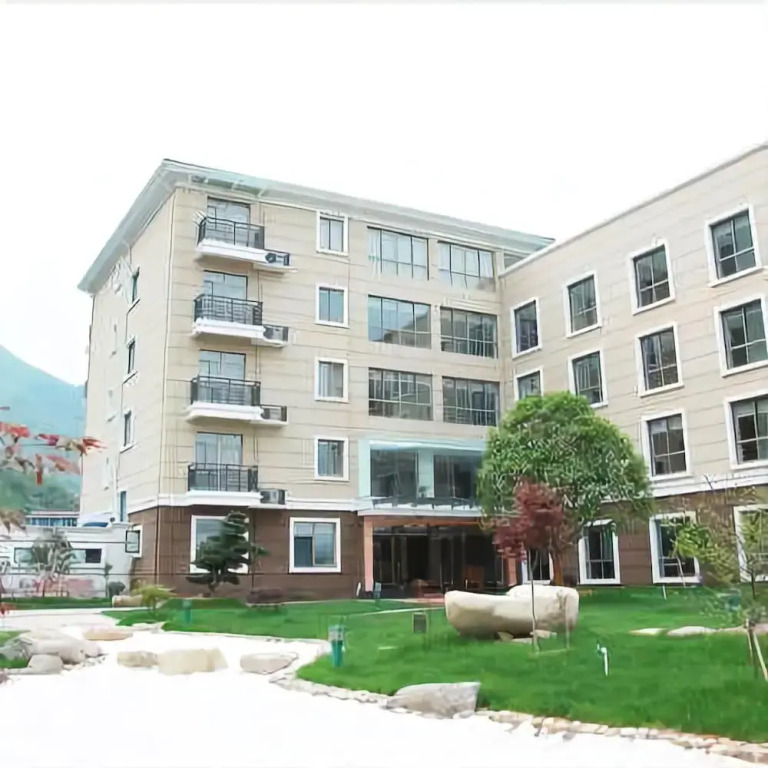 Yijie Holiday Chain Hotel