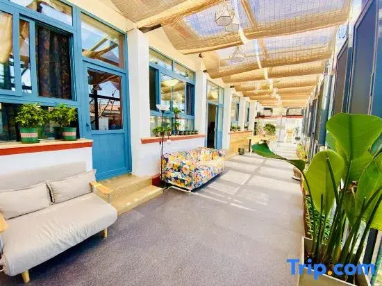 Xizaotangzi Homestay