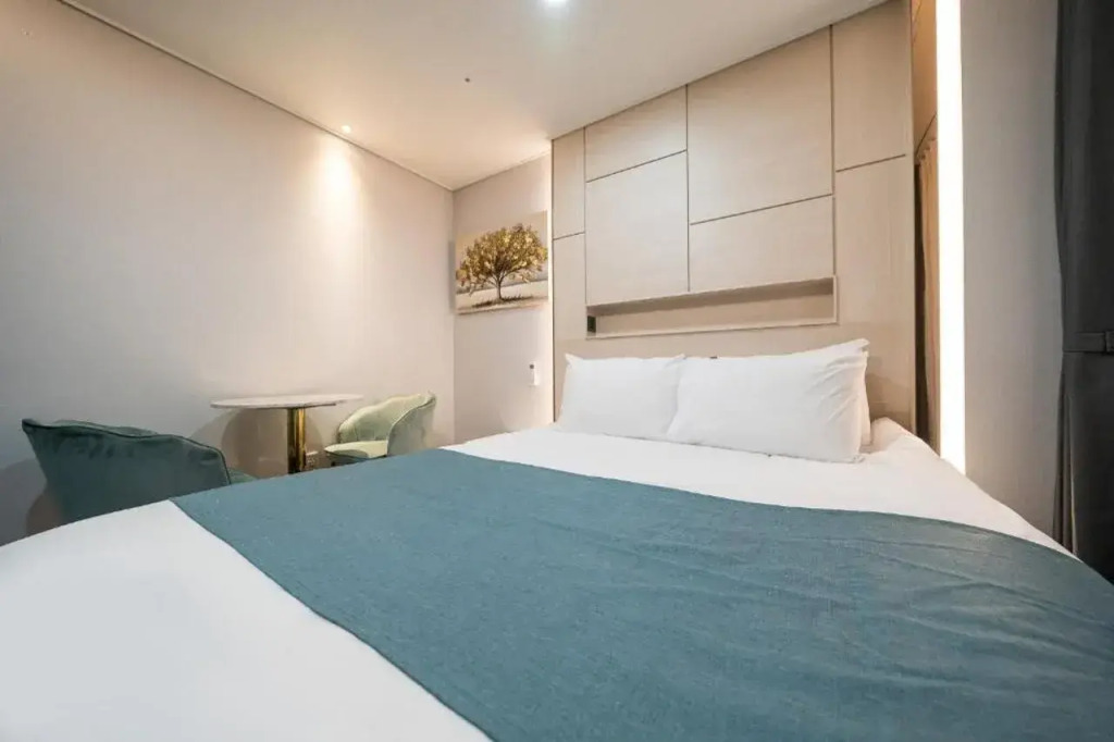 Griffinbay Hotel