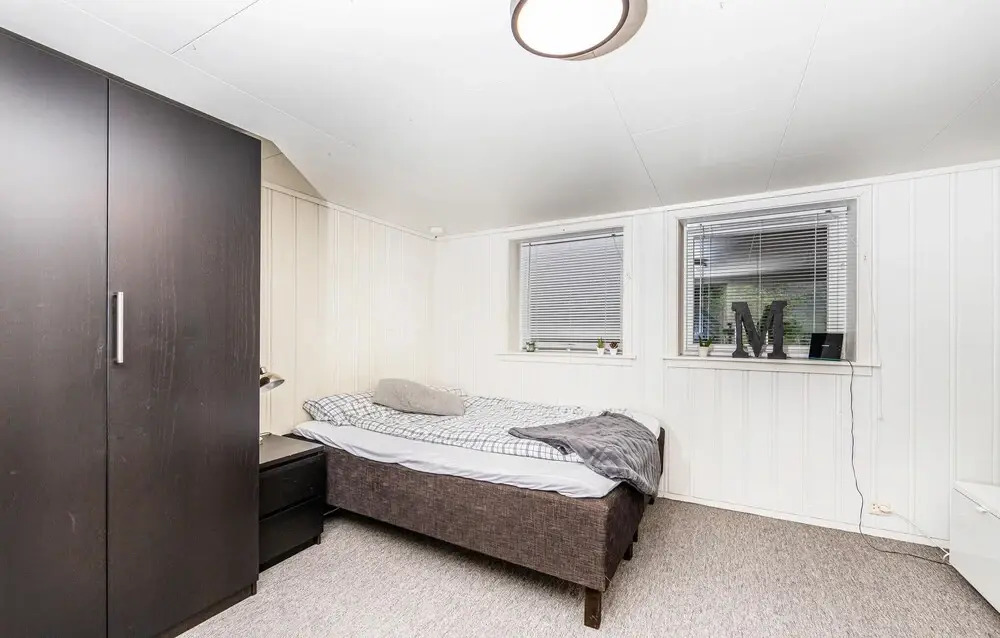 Gorgeous Home In Vestnes With Wifi