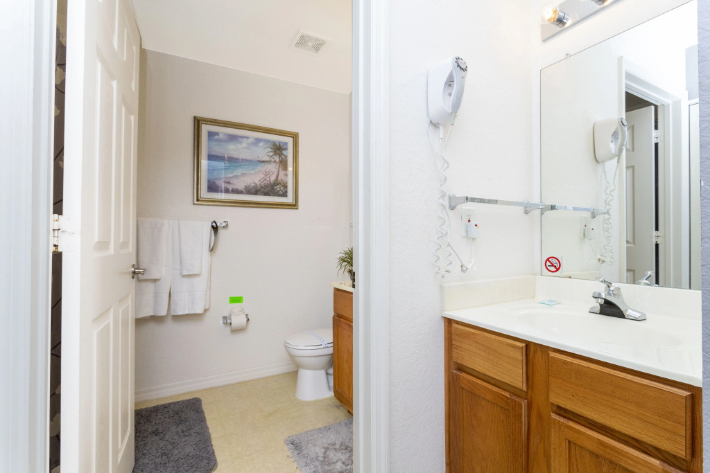 Stunning 3Bd Close to Disney @ Venetian Bay 105