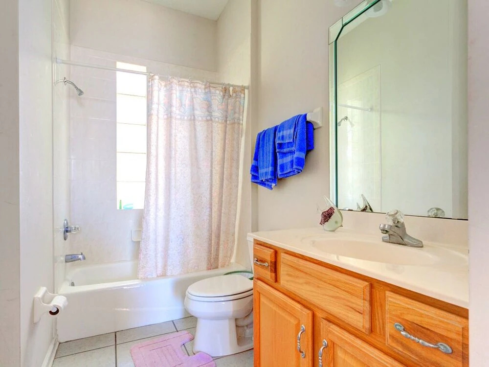 Beach Whisper, 4 Bedrooms, Sleeps 9, Beach Front, HDTV, WiFi