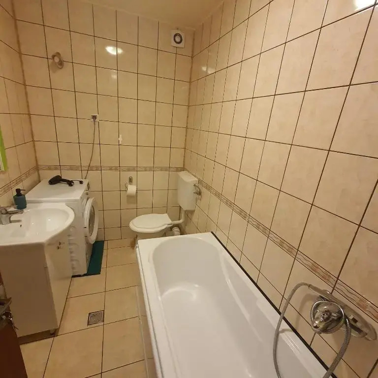 Oscar's Apartment