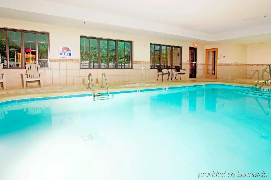 Holiday Inn Express by IHG
