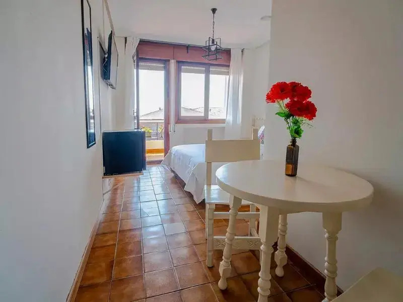 Oliva Rooms 3000