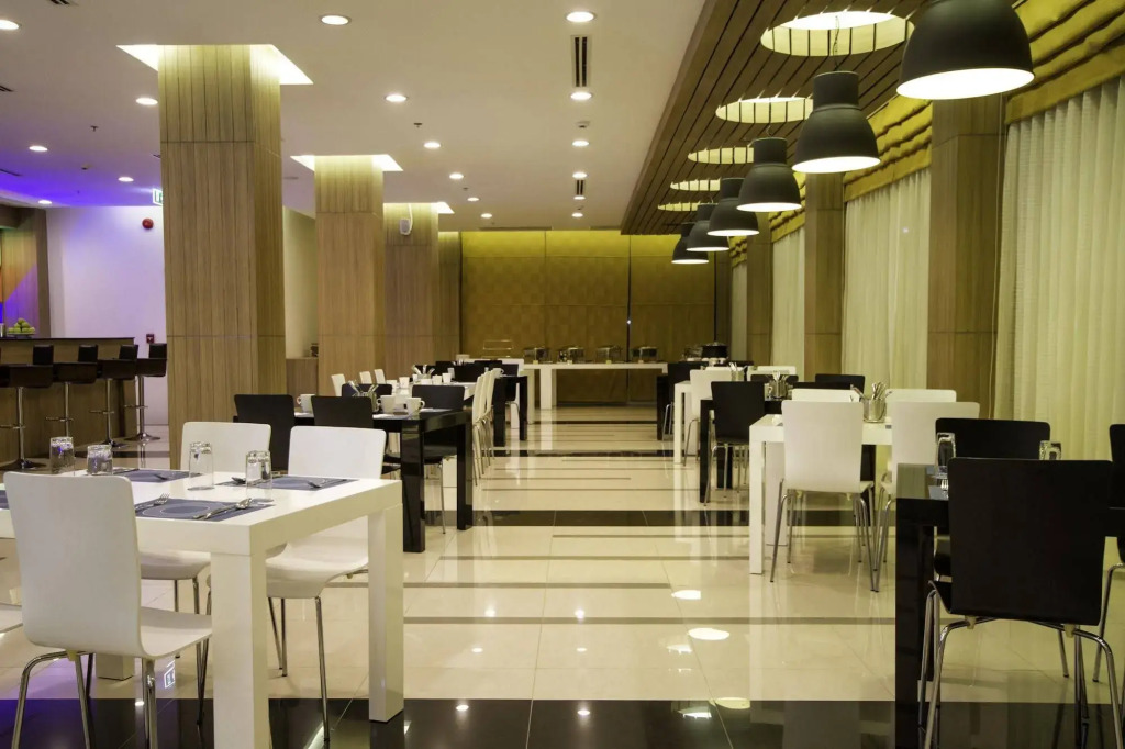 Holly Hotel Myanmar