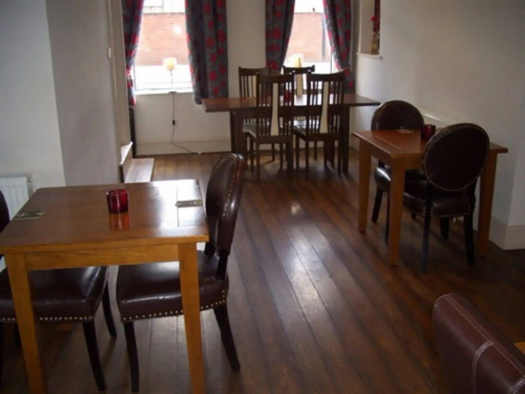 Wheldale Hotel