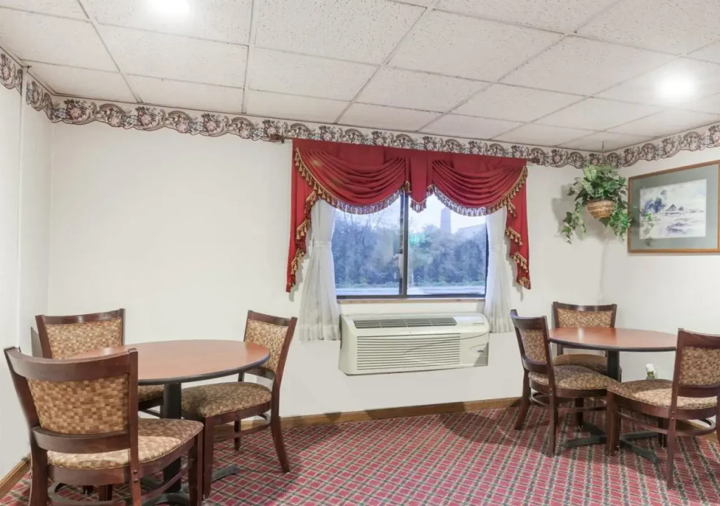 Auburn Inn