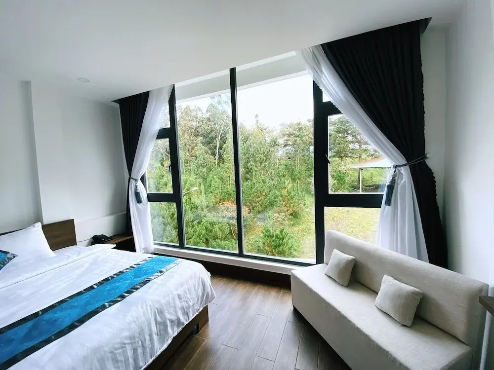 Ha Le Hotel