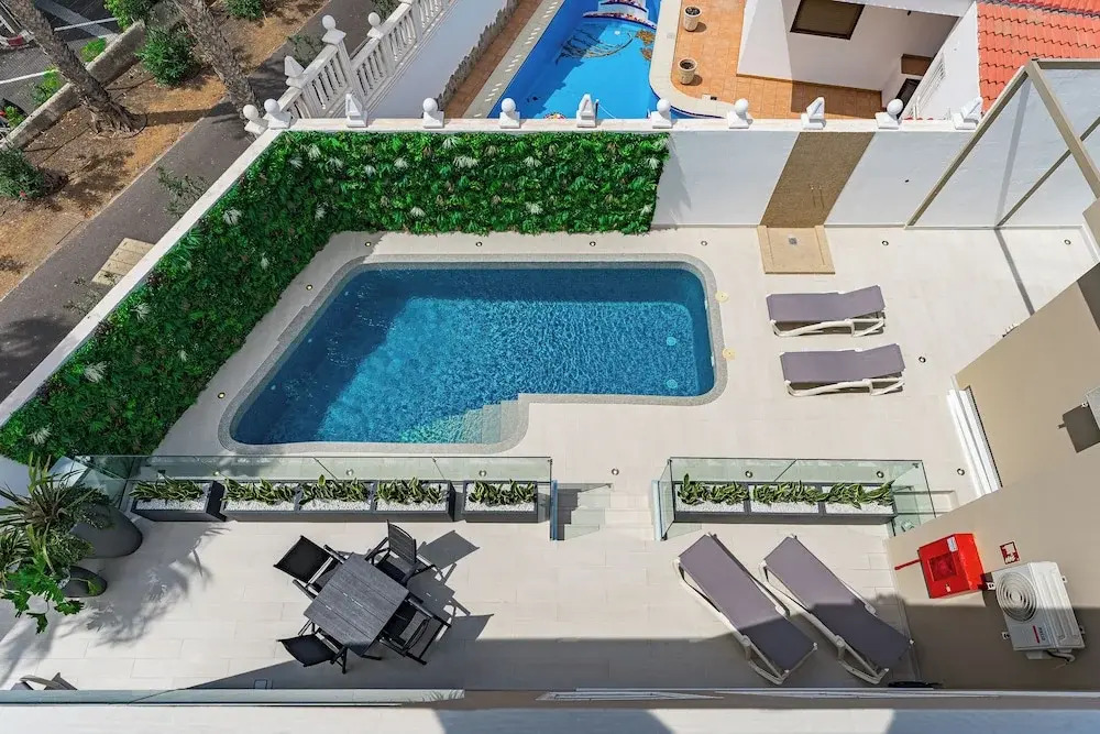 BAL Apartments Adults Only