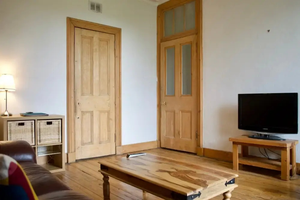 Bright 1 Bedroom Apartment At The Shore