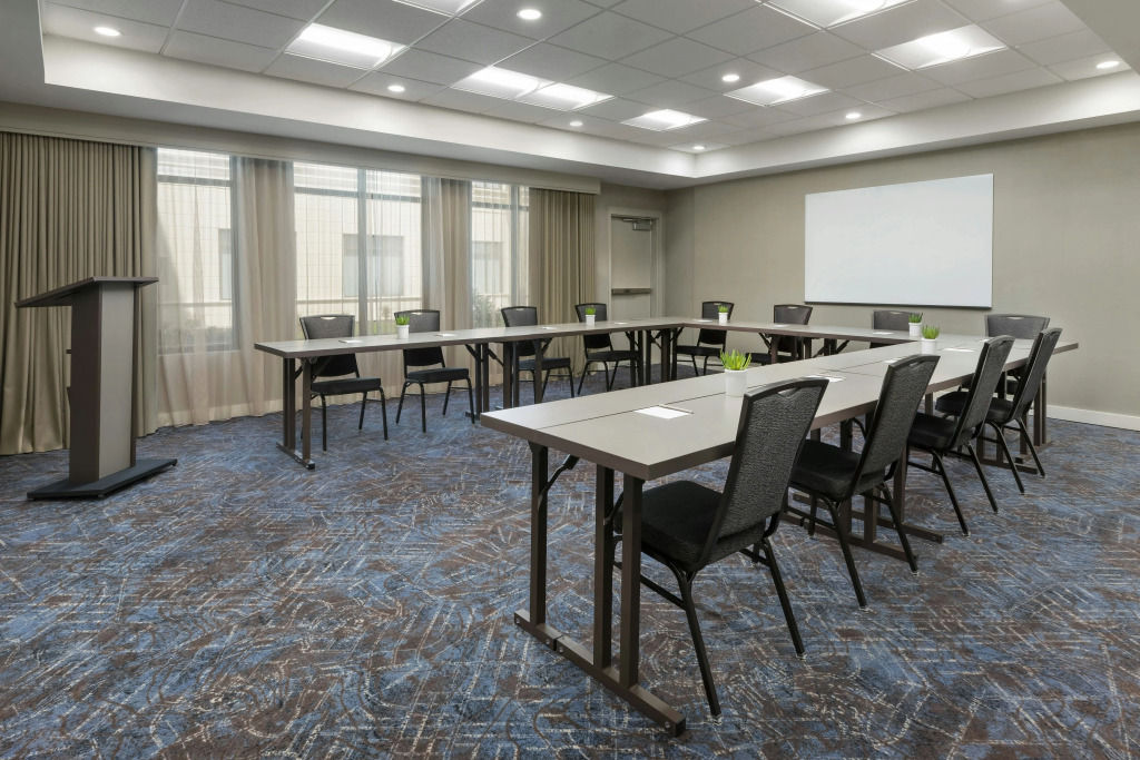 Residence Inn Long Island Garden City