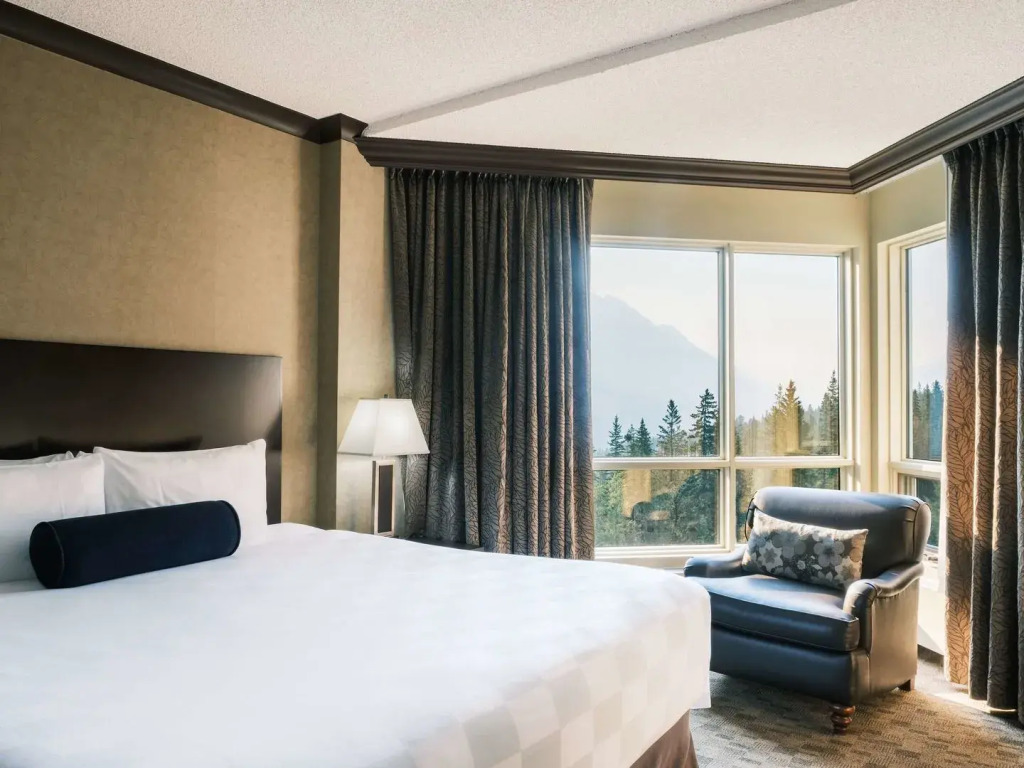 Rimrock Banff, Emblems Collection