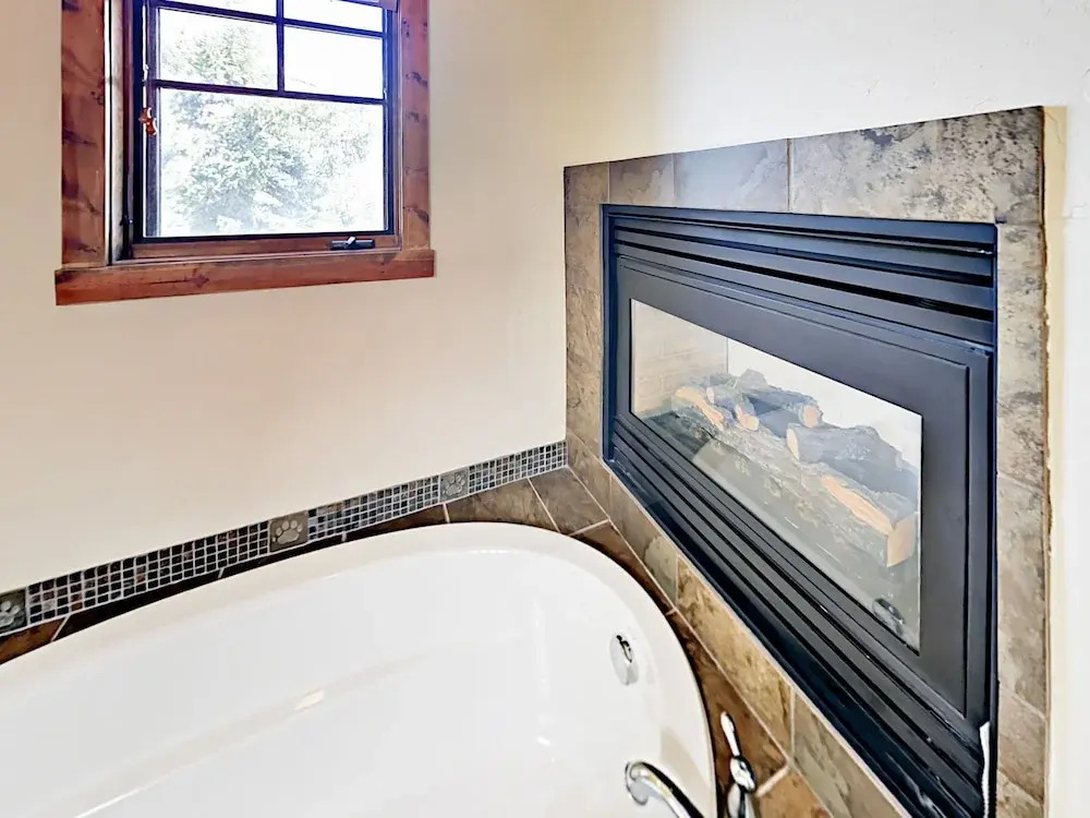 965 Bear Trail Townhouse 3 Bedrooms 3.5 Bathrooms Townhouse