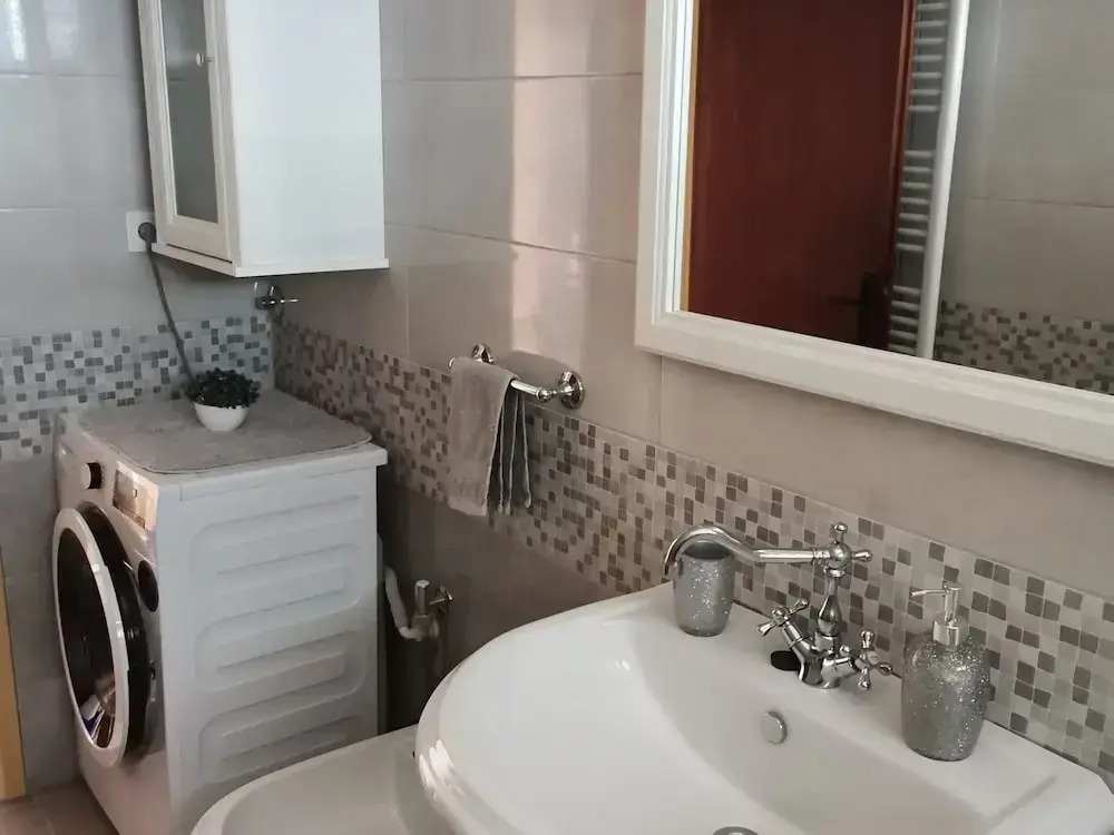 Apartment Vesna & Ivica - Two Bedroom Apartment With Terrace and Sea View